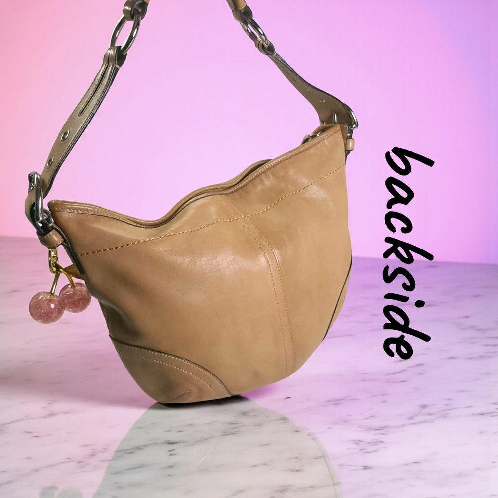 COACH Vintage Soho Y2K Hobo Shoulder Bag in tan - Picture 2 of 11